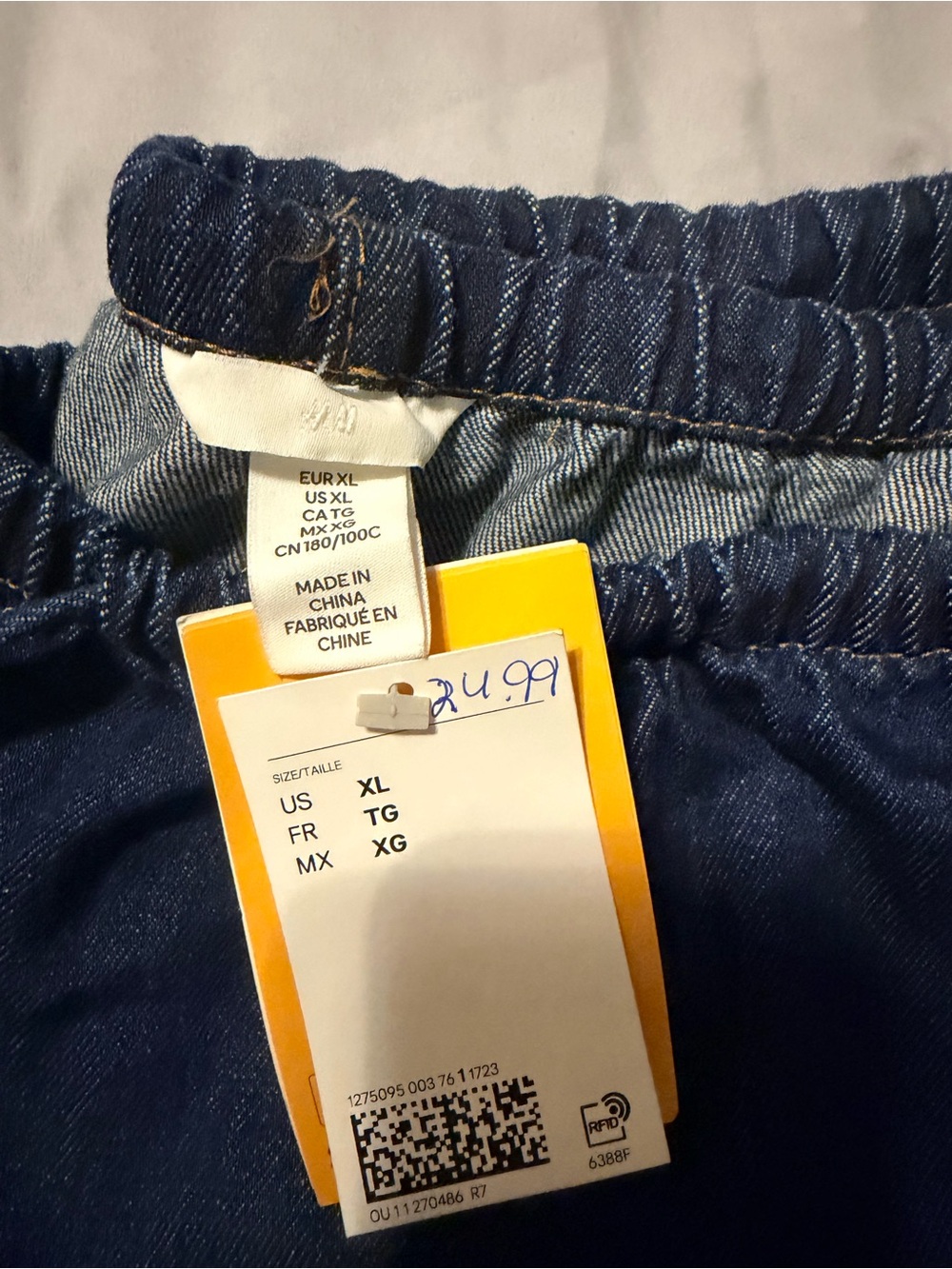 Denim drawstring Shorts - Picture 3 of 3